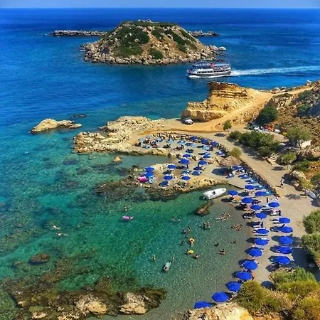 Grande Blue With Private Bay Semesterbostad *