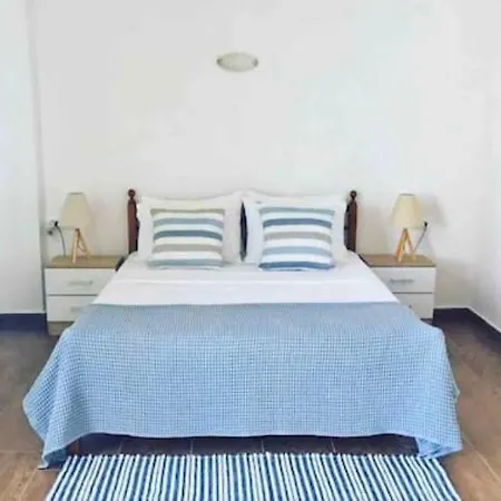 Semesterbostad Grande Blue With Private Bay *